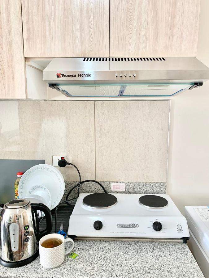 Hola! Condotel @ Inspiria Davao City Екстериор снимка