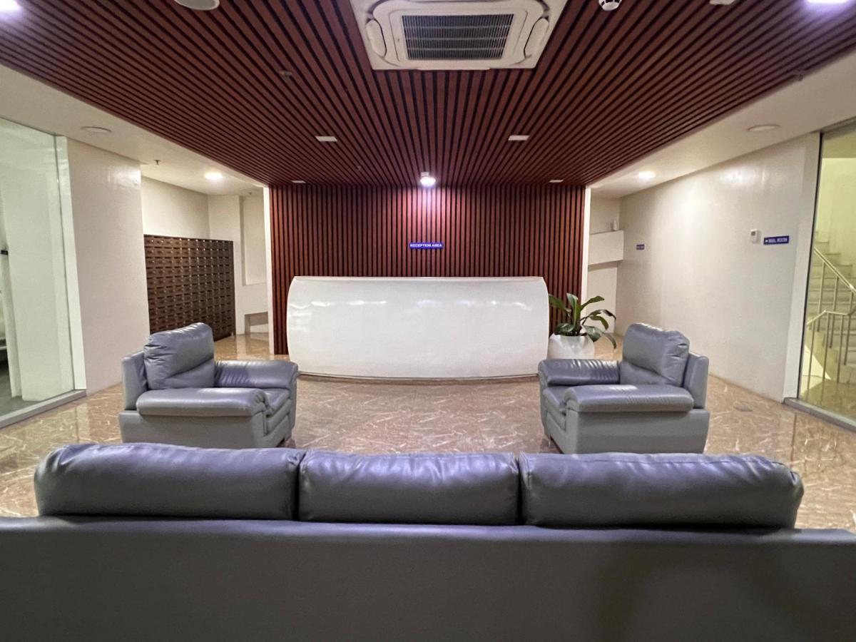 Hola! Condotel @ Inspiria Davao City Екстериор снимка